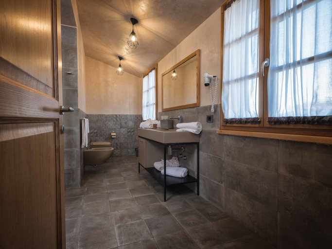 Bathroom 5, Tramas Hotel & SPA, Olbia-Tempio