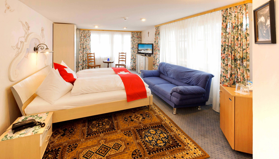 Bedroom 2, Hotel Walliserhof - The Dom Collection, Visp