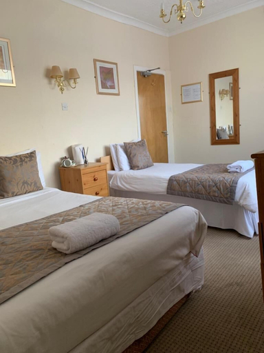Bedroom 2, Ambassador hotel, Neath Port Talbot