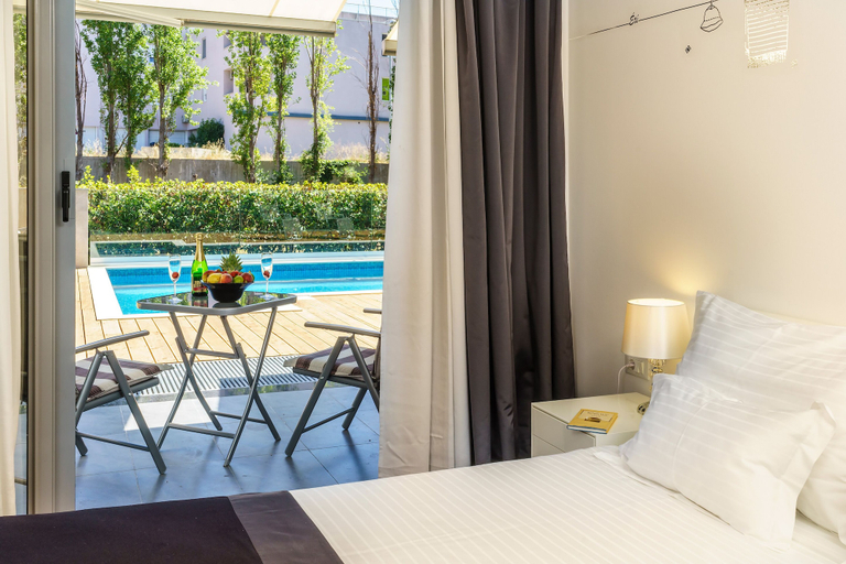 Bedroom 3, Oasis Life, Split