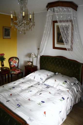 Bedroom 2, La Petite Maison près de l'Eglise, Ille-et-Vilaine