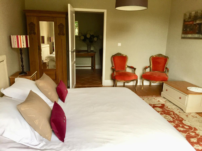 Bedroom 5, La Girarde, Gironde