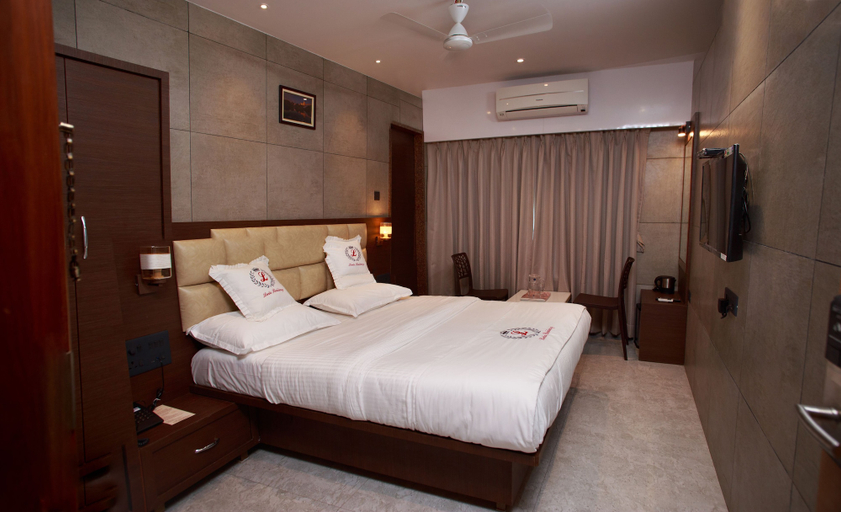 Bedroom 2, Hotel Leela, Thane