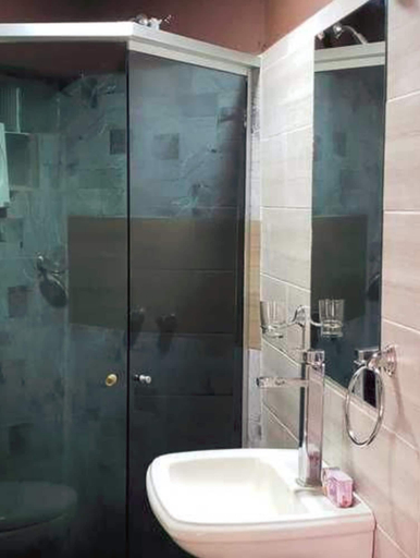 Bathroom 2, Portal Rent Apart 6, Cercado