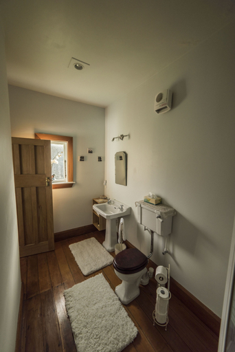 Bathroom 3, Barb's Place, Hurunui