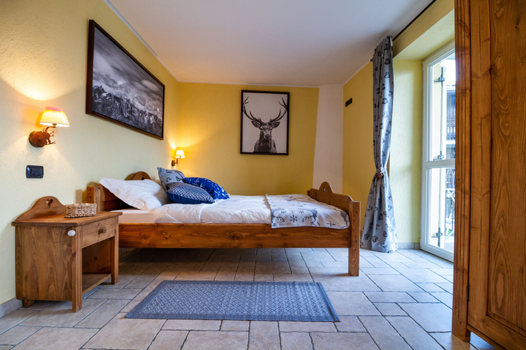 Bedroom 3, La Grange, Aosta