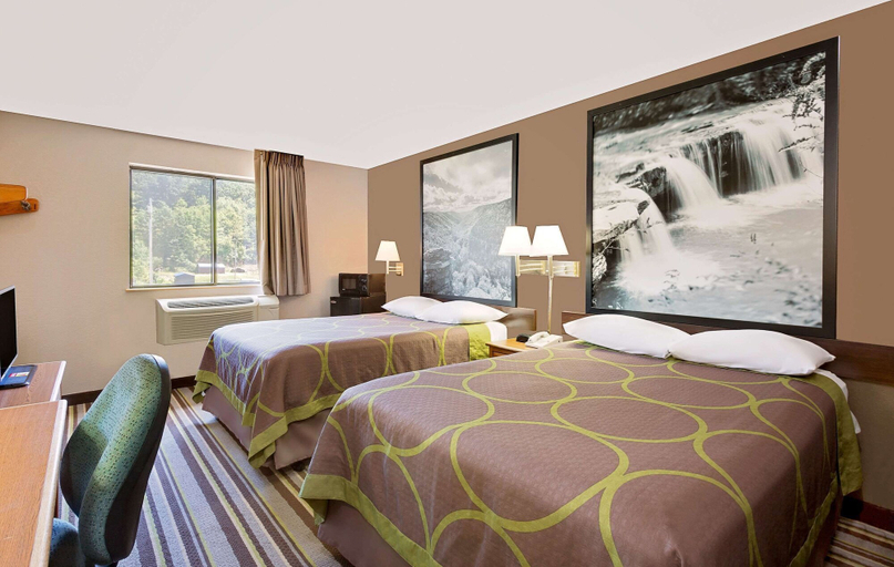 Bedroom 4, Super 8 by Wyndham Elkins, Randolph