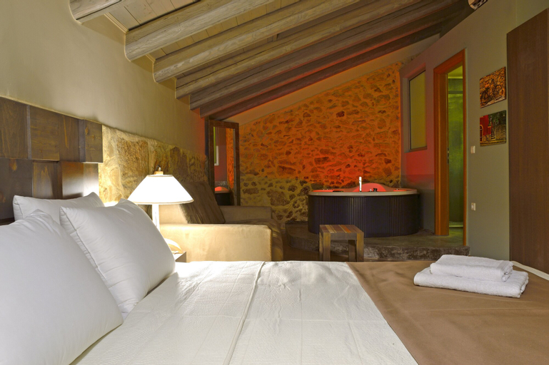 Elia Kentron- Adults Only, Crete