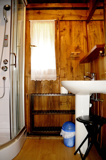 Bathroom, Mirador de Ovio Horreo 1, Asturias