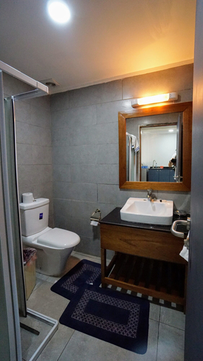 Bathroom 5, The Family Kingdom Resort, Western Urban