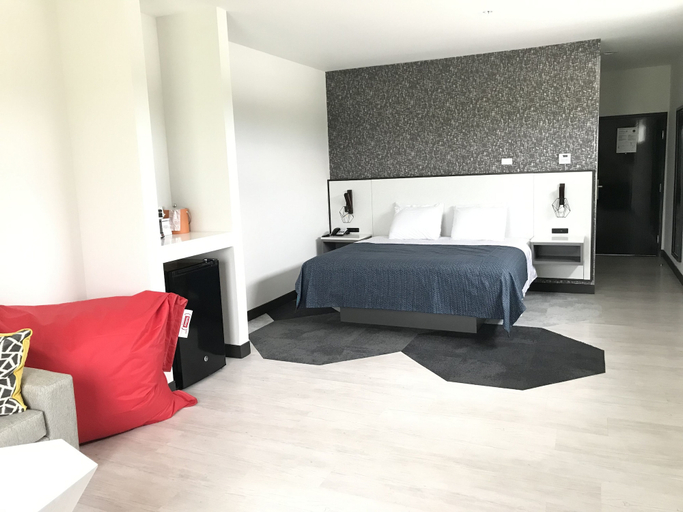 Bedroom 4, Hy-Lo Hotel, Bryan
