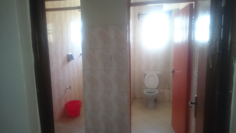 Bathroom, Cephars Place, Westlands