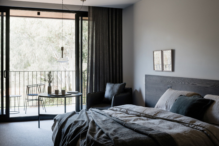 Bedroom 4, The Mitchelton Hotel Nagambie, Strathbogie