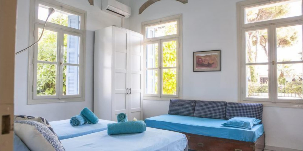 Bedroom 3, Villa Pyrgo, South Aegean