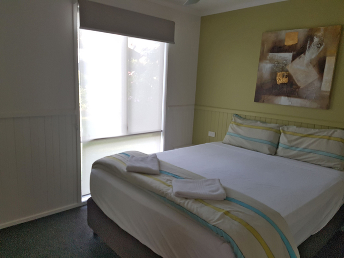 Bedroom 3, NRMA Ocean Beach Holiday Resort, Gosford - West