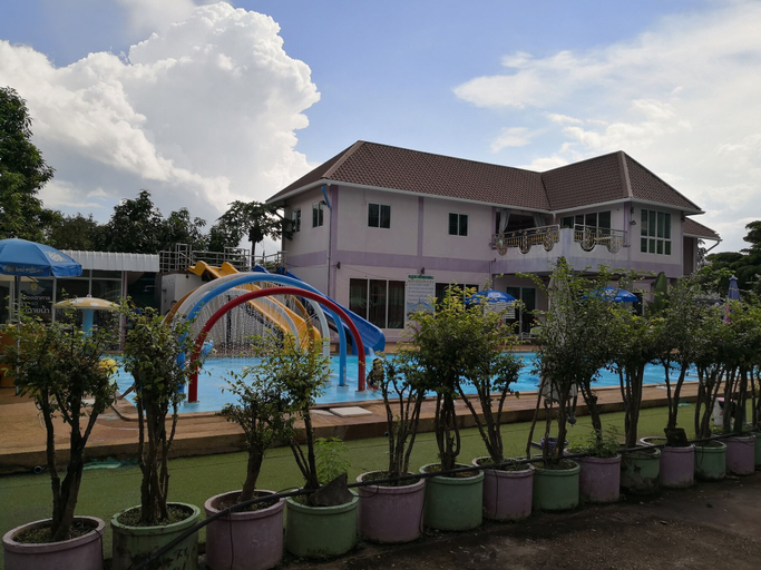 Exterior & Views 2, Turfan Hotel and Tigger Park, Phon Charoen