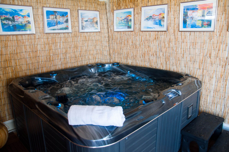 Bathroom 4, Superior Mobile Homes Kastanija - Campsite, Novigrad