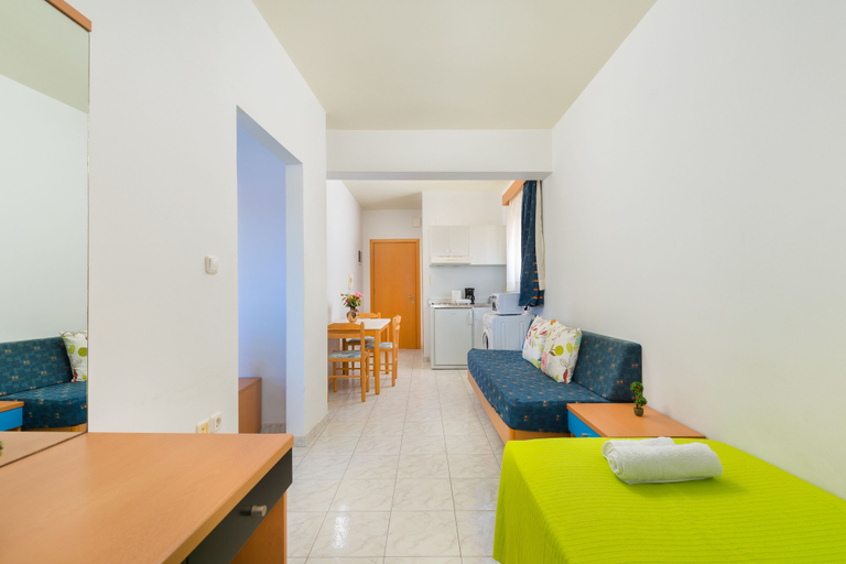 Bedroom 3, Yiannis Apartments, South Aegean