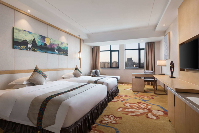 Bedroom 3, Ramada Plaza by Wyndham Enshi, Enshi Tujia and Miao