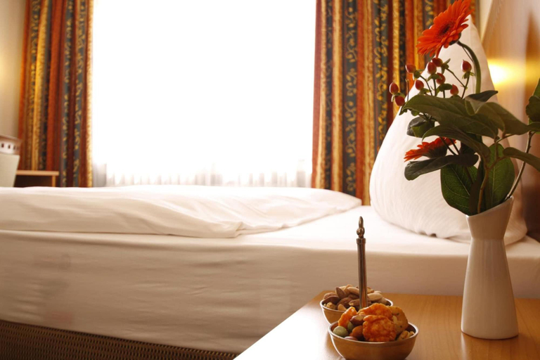 Bedroom 3, Hotel Kaiserhof, Wesel