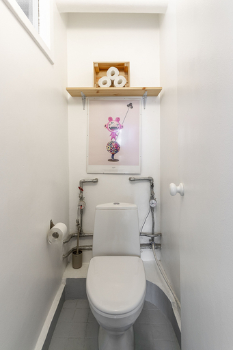 Bathroom 3, MuchMore Frunze, Western