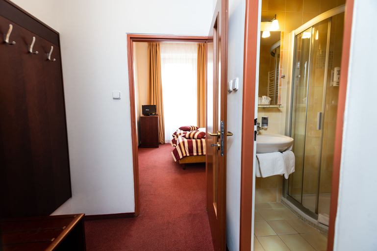 Bathroom 4, Hotel Petr, Praha 6