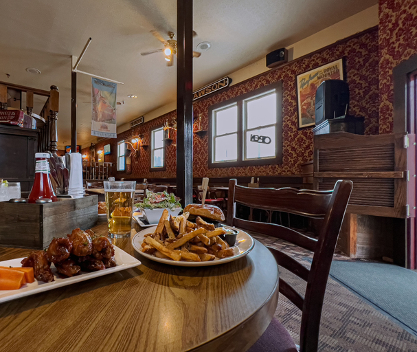 Food & Drinks 5, The Downtown, a Coast Hotel, Yukon