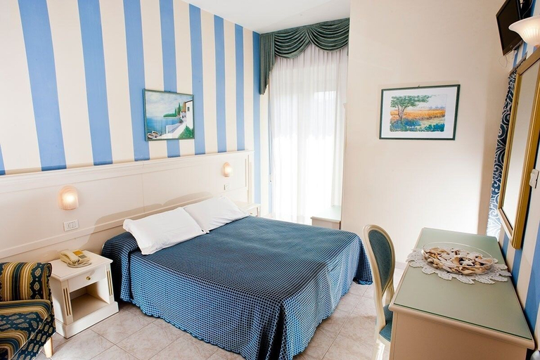 Bedroom 3, Hotel Alsen, Rimini