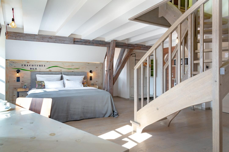Bedroom 2, Hotel Luise & Luisenhof, Ansbach