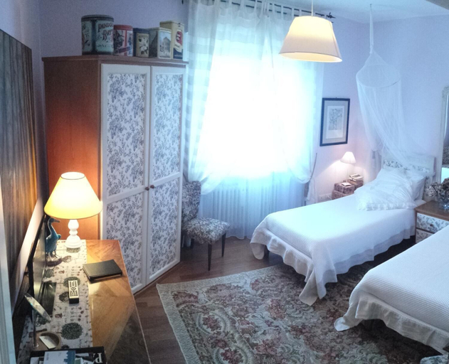 Room 5, Teapot House, Perugia