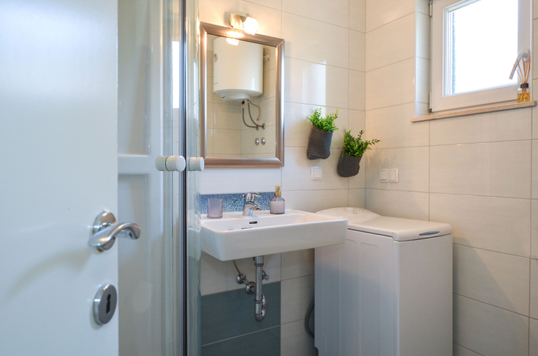 Bathroom 3, Mar deLuxe Apartments, Seget