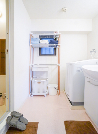 Others 4, Pine Brook, Osaka