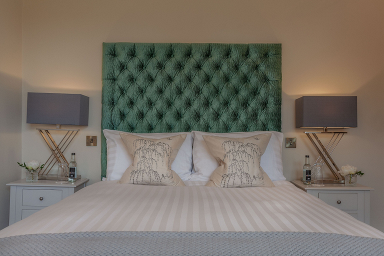 Bedroom 2, Mansion House Llansteffan, Carmarthenshire