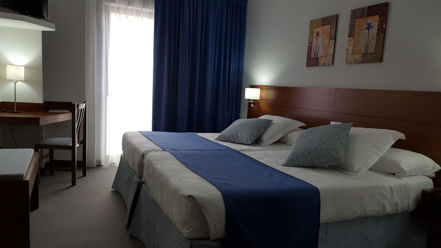 Bedroom 3, Hotel Zabala, Cantabria