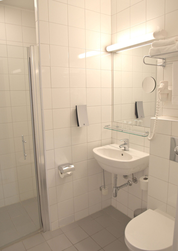 Bathroom 5, Hotell Charlottenberg, Eda