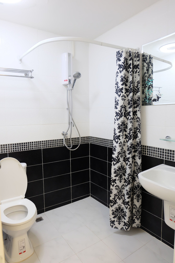 Bathroom 4, Aree Art Residence, Phaya Thai