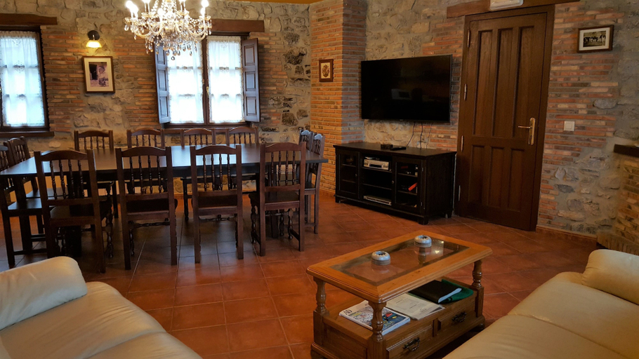 Others 4, Casa Pelayin, Asturias
