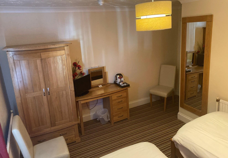 Bedroom 3, Boars Head Hotel, Carmarthenshire