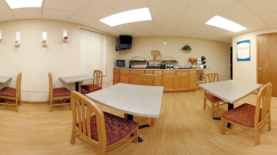 Others 5, Quality Inn Savage - Bloomington West, Scott