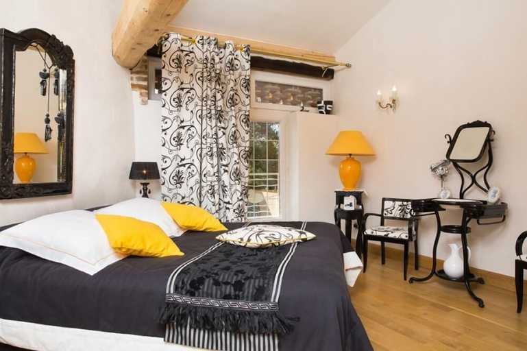 Bedroom 3, Domaine de la Bellière, Ain