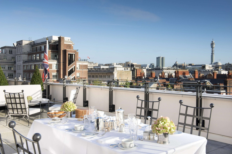 Food & Drinks 5, The Beaumont Mayfair, London