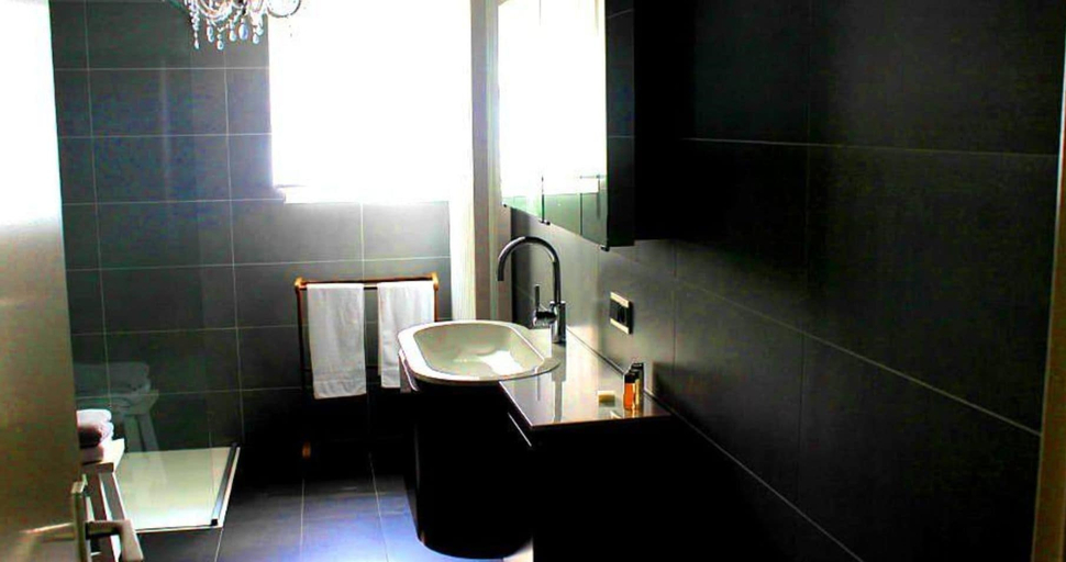 Bathroom 3, Bed and Breakfast Mooi Achel, Limburg