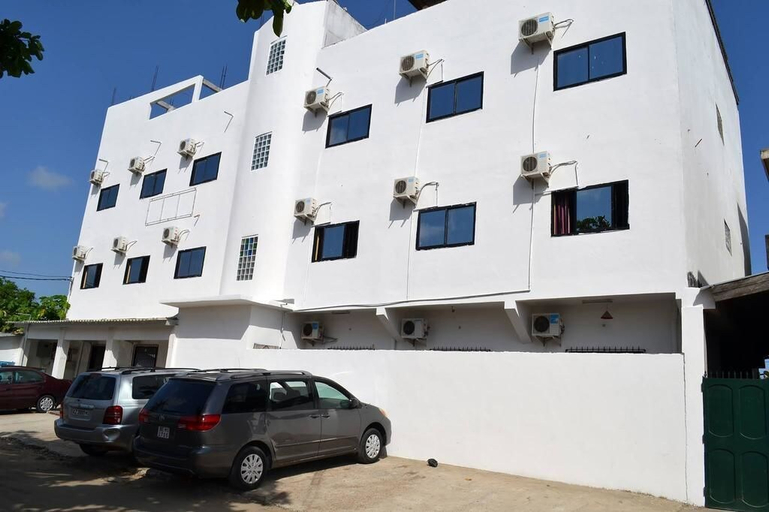 Exterior & Views 2, Hôtel Saint-Jean, Cotonou