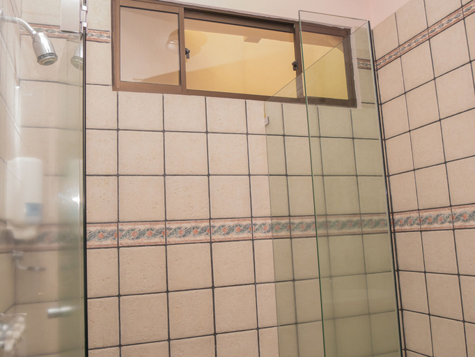 Bathroom 4, Hotel Bamboo Aeropuerto, Alajuela