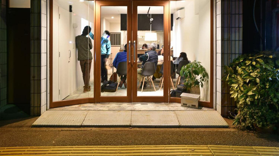 Exterior & Views 2, Tomarigi Hostel, Kōchi