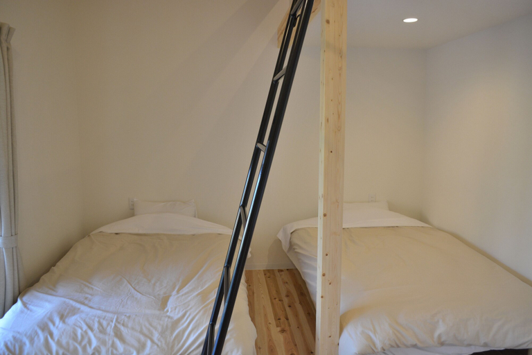 Bedroom 2, BED N CHILL Shippoya - Hostel, Mitoyo