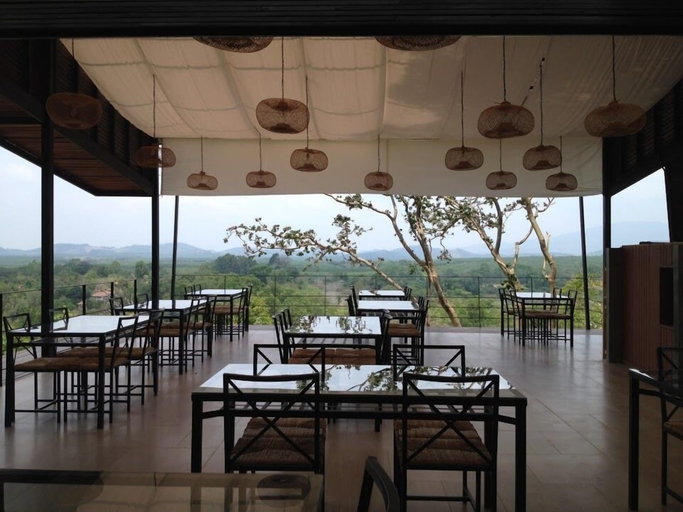 Food & Drinks 5, Rabbiz Hill Resort, Kang Hang Maeo