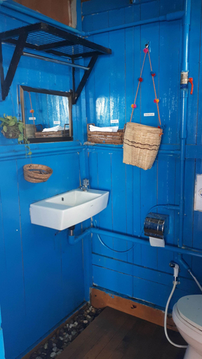 Bathroom 3, Living Irrawaddy Dolphin Project, Mandalay
