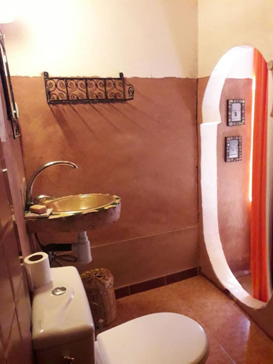 Bathroom 4, Les jardins de Mgoun, Ouarzazate
