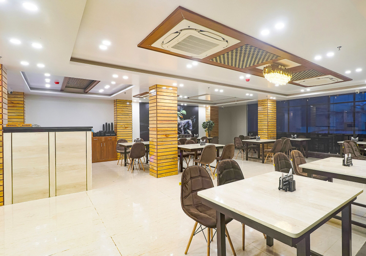 Food & Drinks 4, Fabhotel Palash, Patna